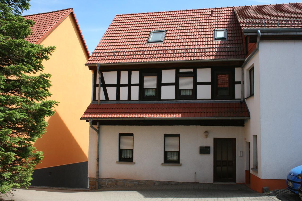 Gasthaus & Hotel Zur Linde Hermsdorf  Exterior photo