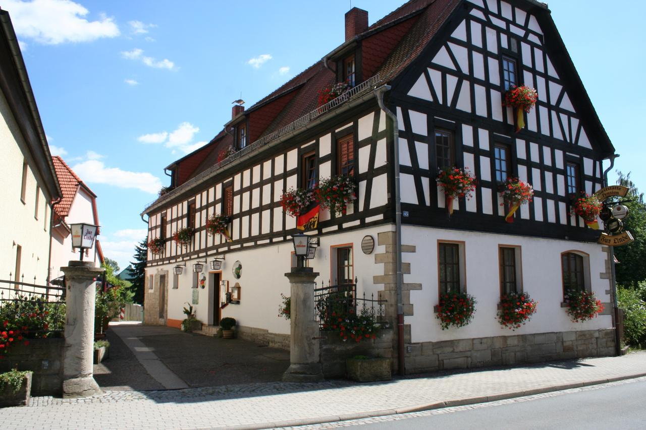 Gasthaus & Hotel Zur Linde Hermsdorf  Exterior photo